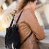 mochila negra blover